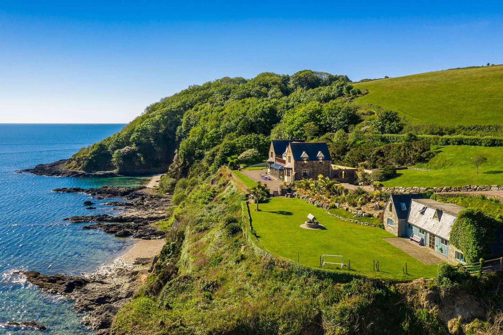 Relocating to the UK Coast – Where to Move to & What to Look for