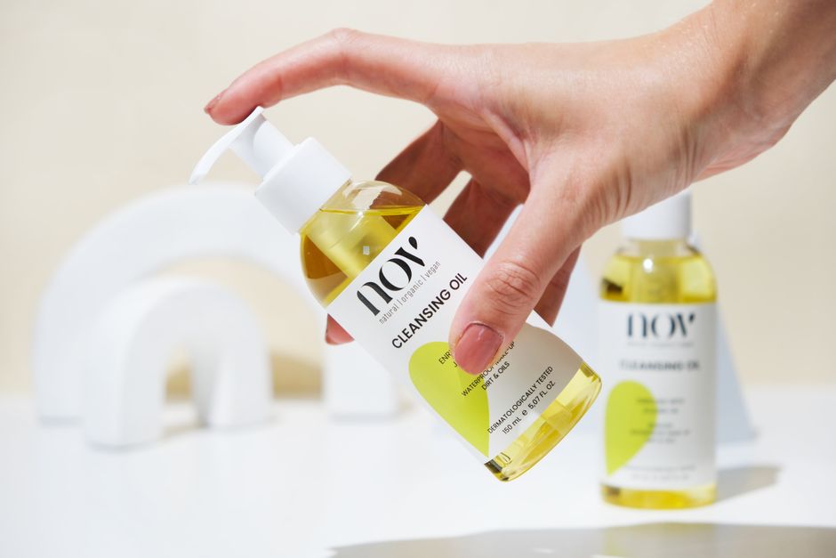 Minimalist Skincare Routine Oily Acne-Prone Skin: The 3-Step Routine That Actually Controls Oily, Acne-Prone Skin