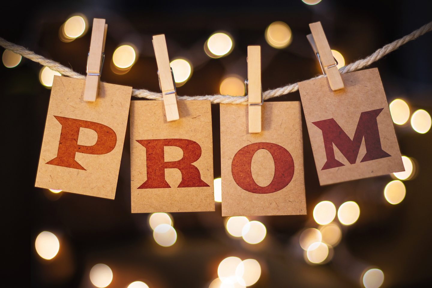 How to Pick the Perfect Prom Dress